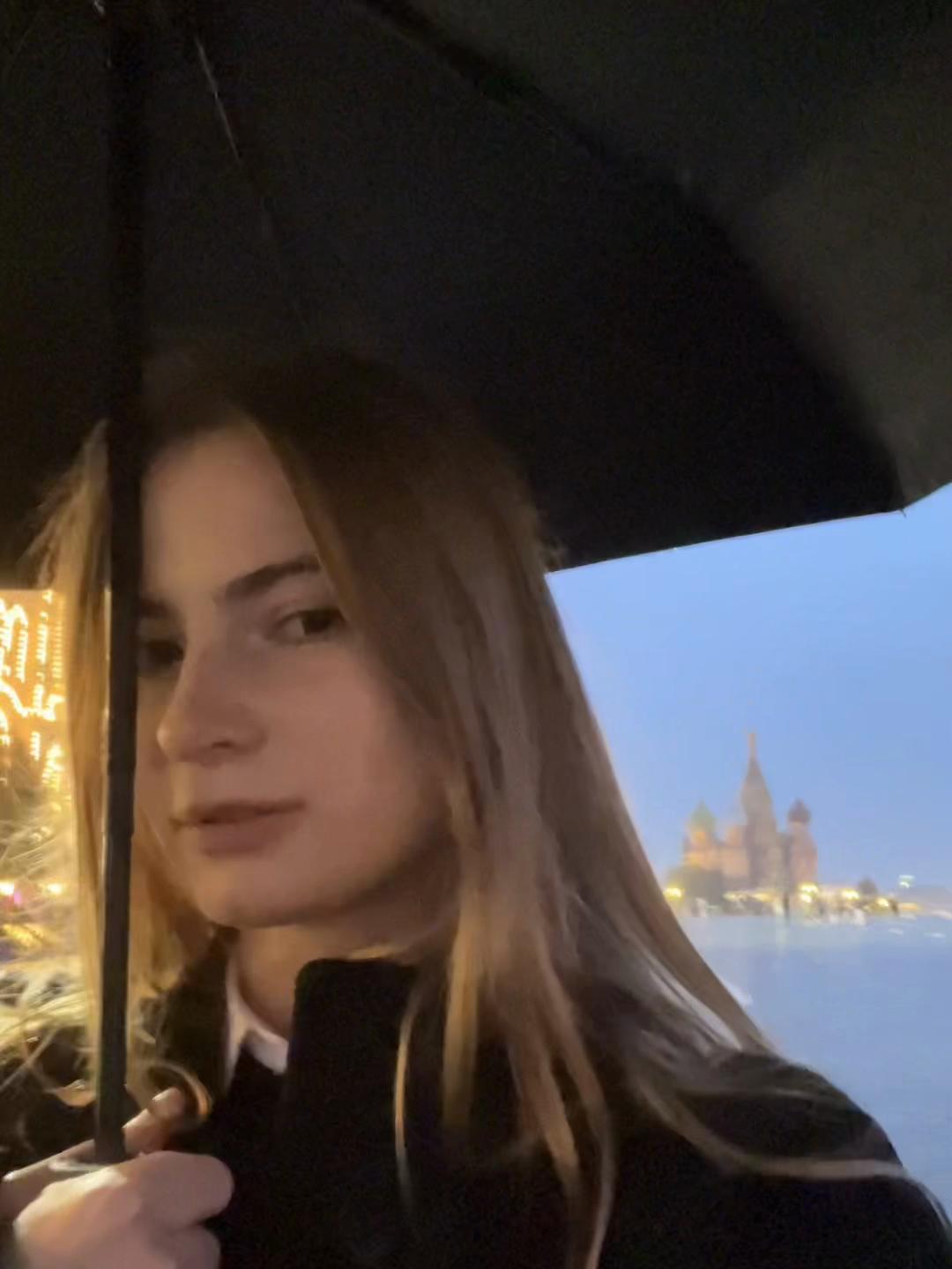 @тгк: Юля покоряет мир