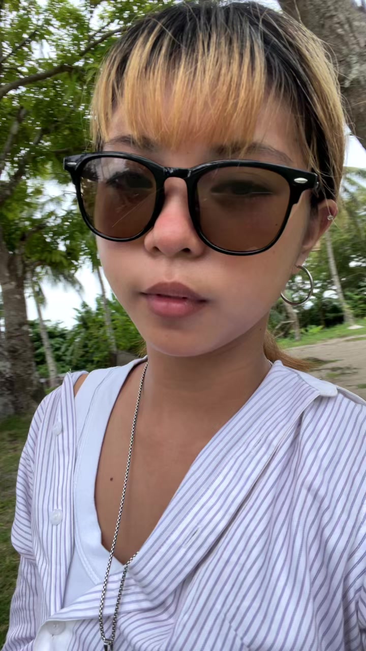 @saintyshitlexis