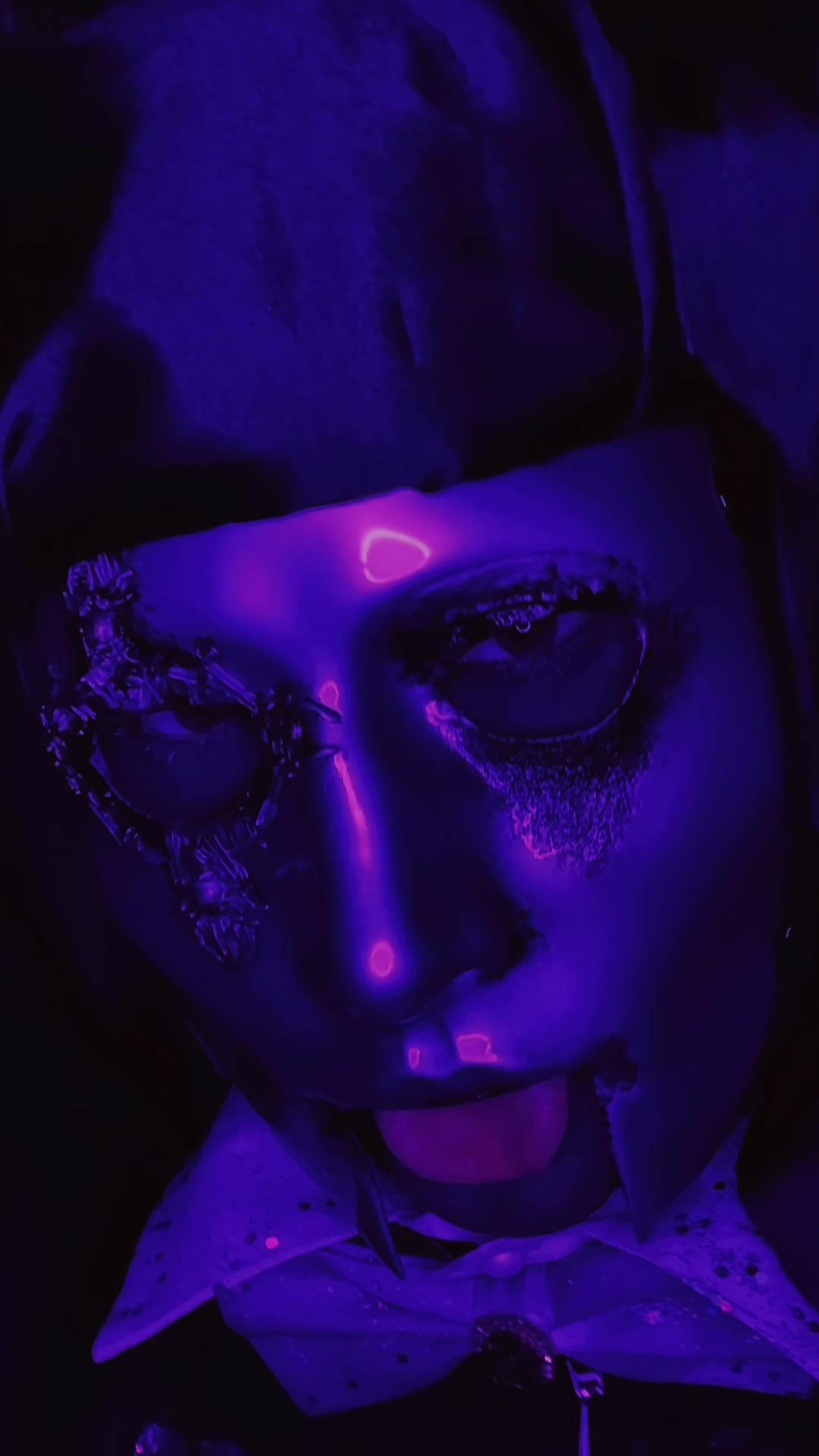 @𝓐𝓶𝓸𝓻𝓲 🦇💜
