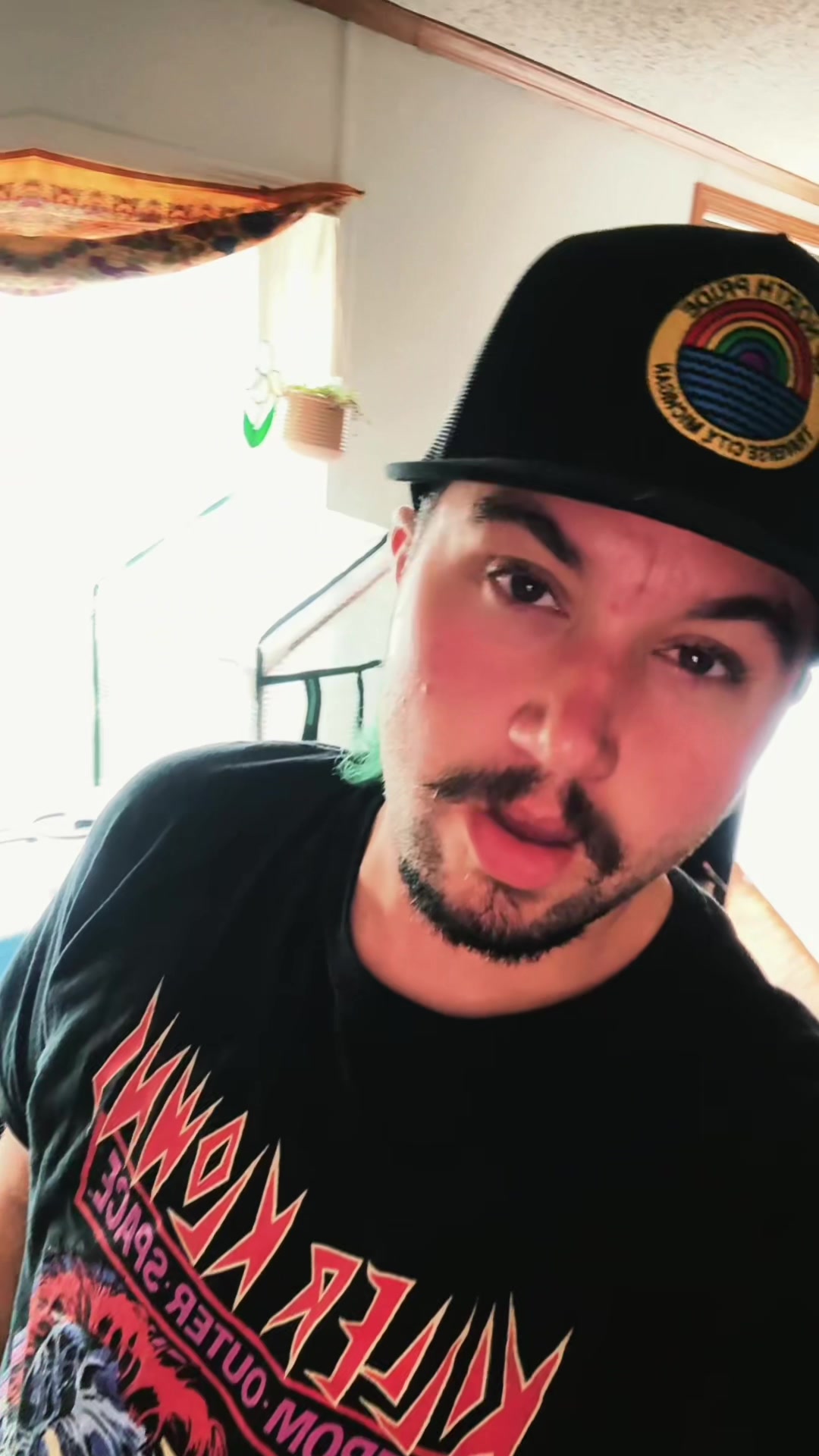@zpookyghostboi