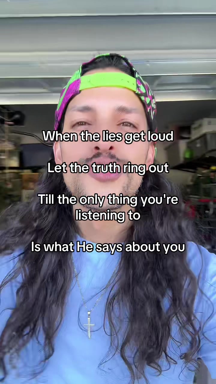 @tradcomedy_