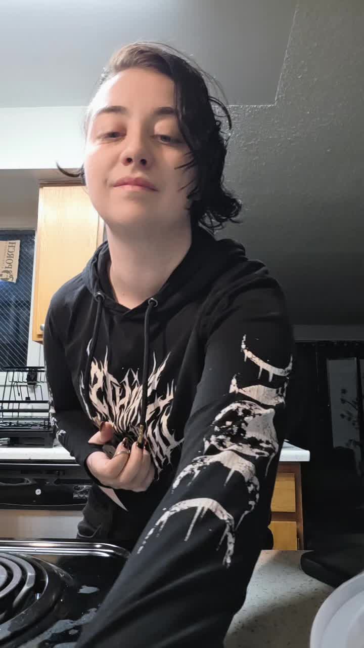 @bloodygothgirl24