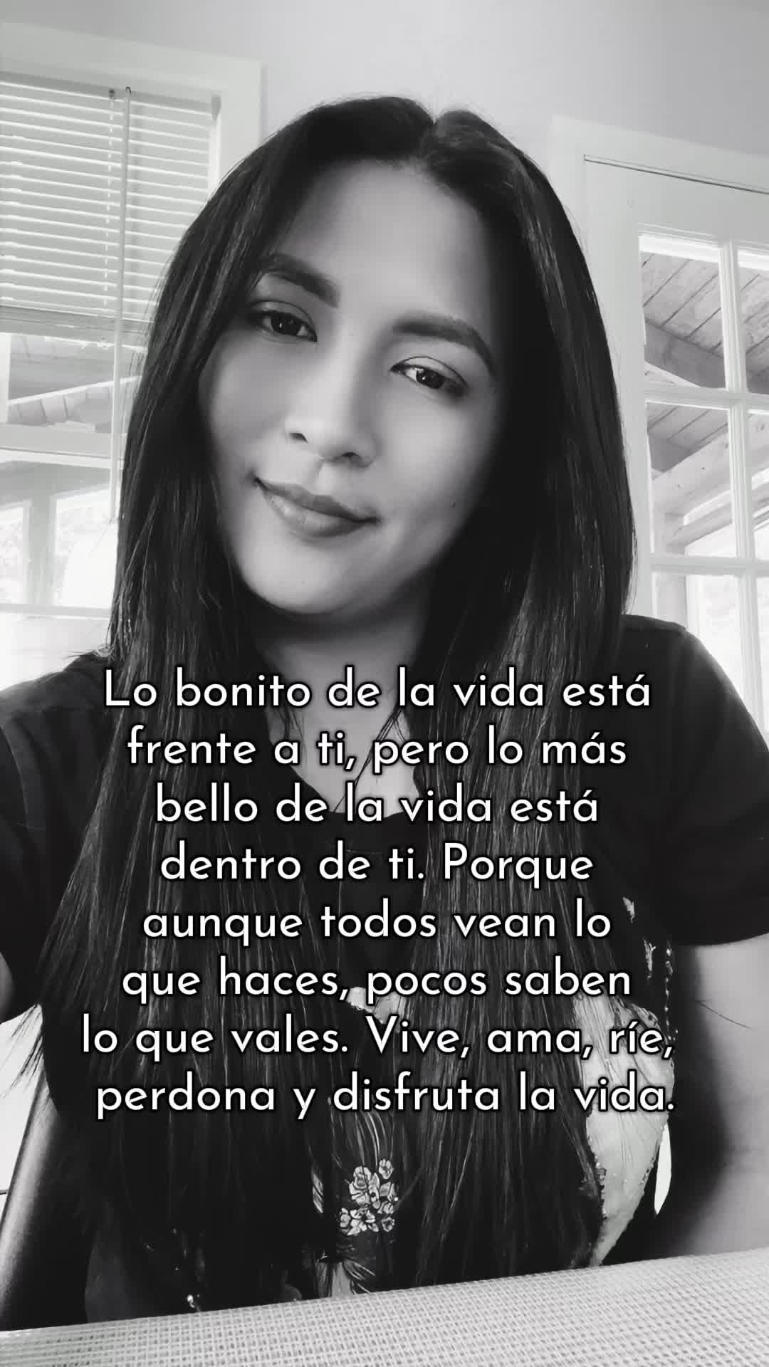 @Vanessa ✨️🦋