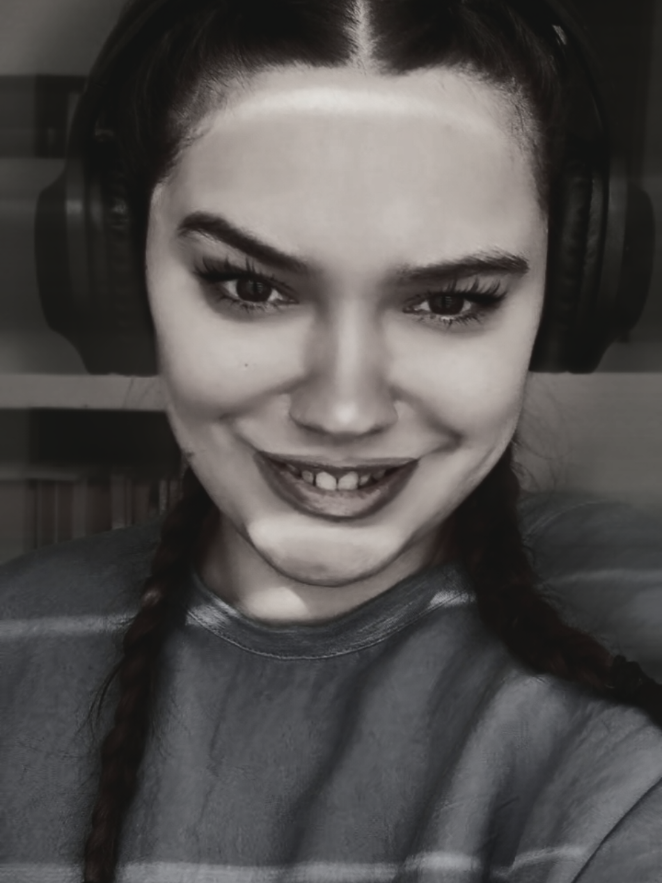 @𝗘𝘃𝗮