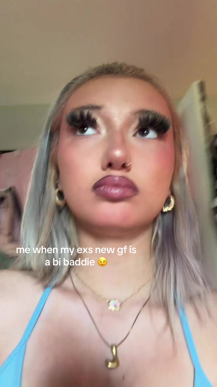 @L I V V I ๐ฆ๐๐