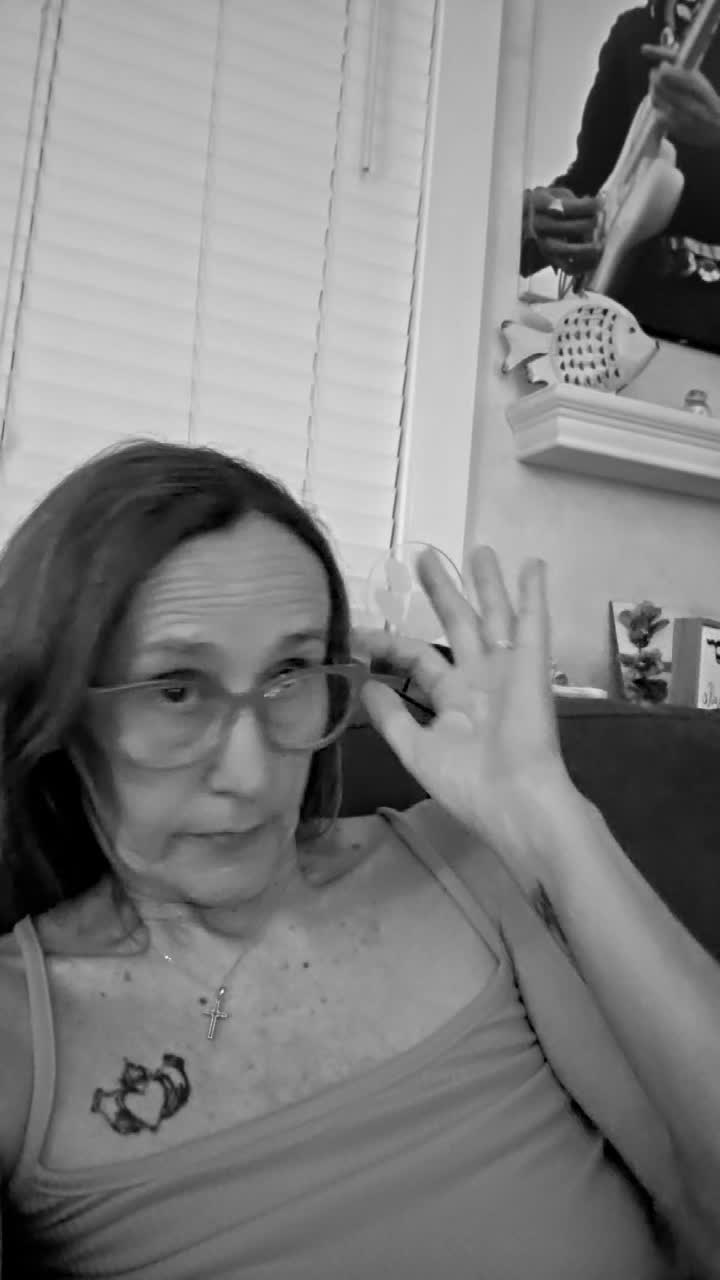 @Patriotgal6.0 (Karen Whitlow)