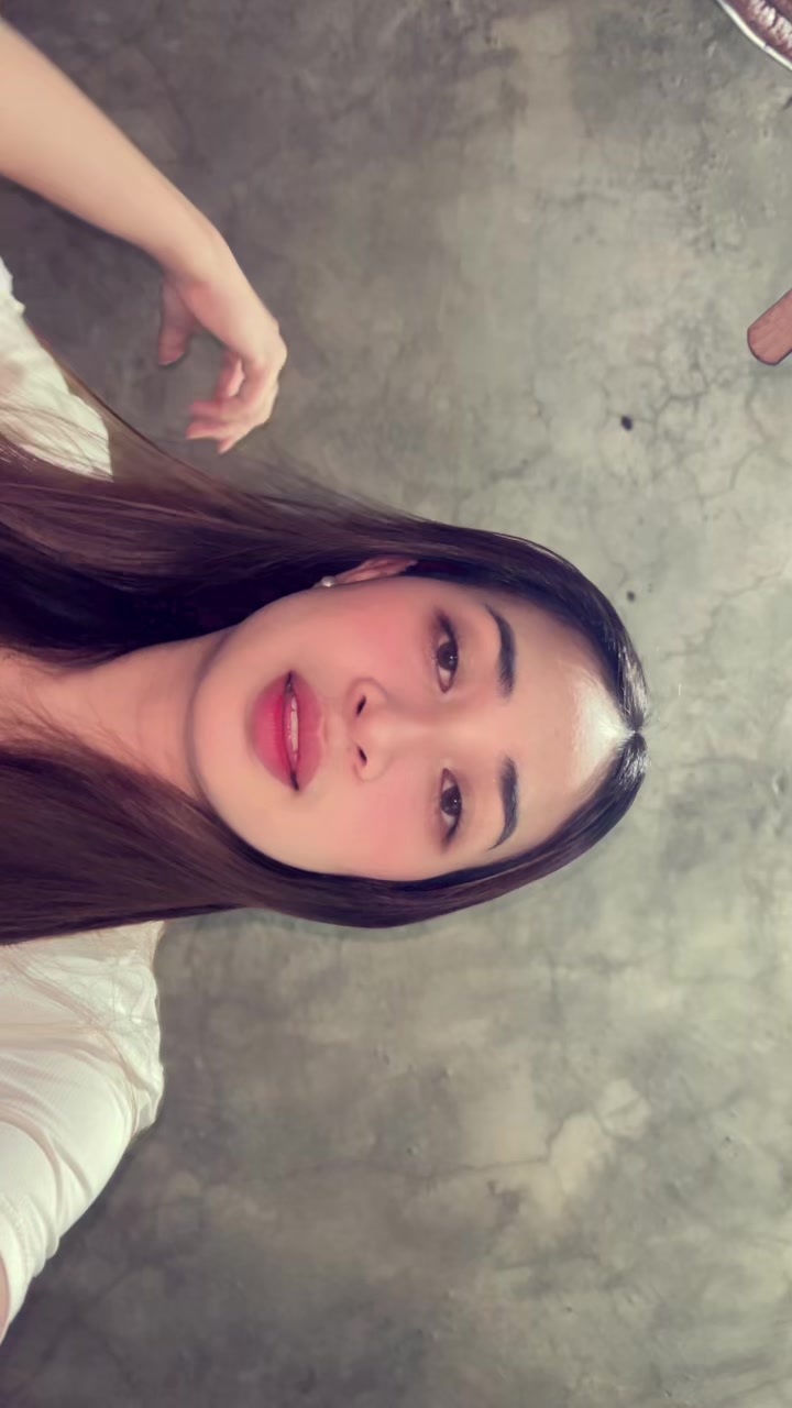 @Lara