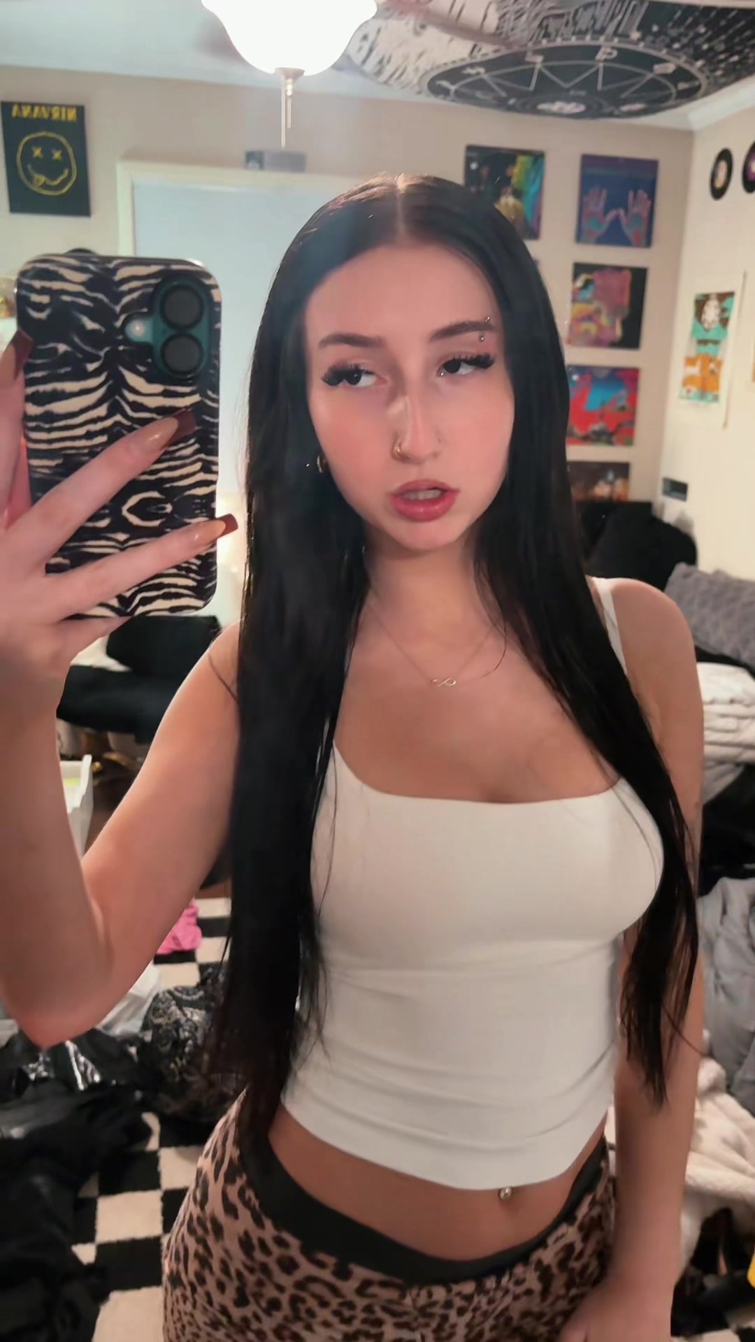 @iliana.santiagoo