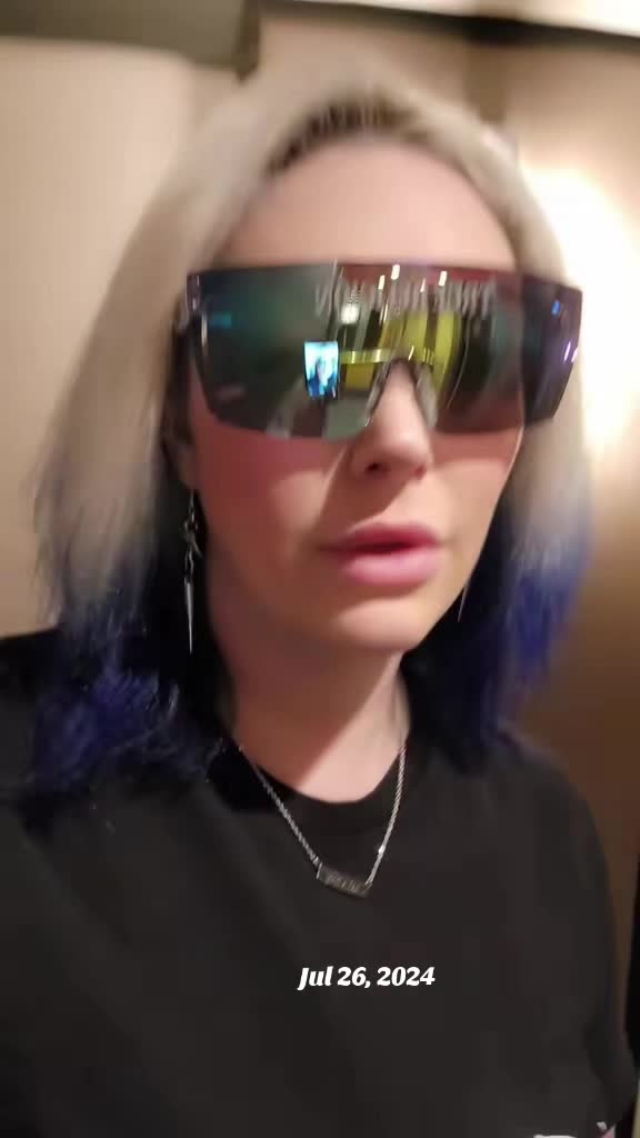 @TheMoistQueen ®️
