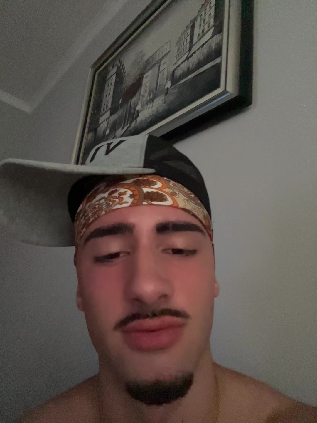 @XH