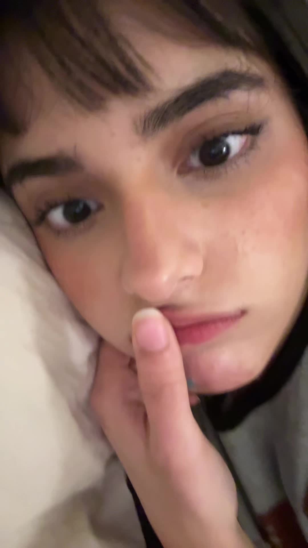 @77girlcrush