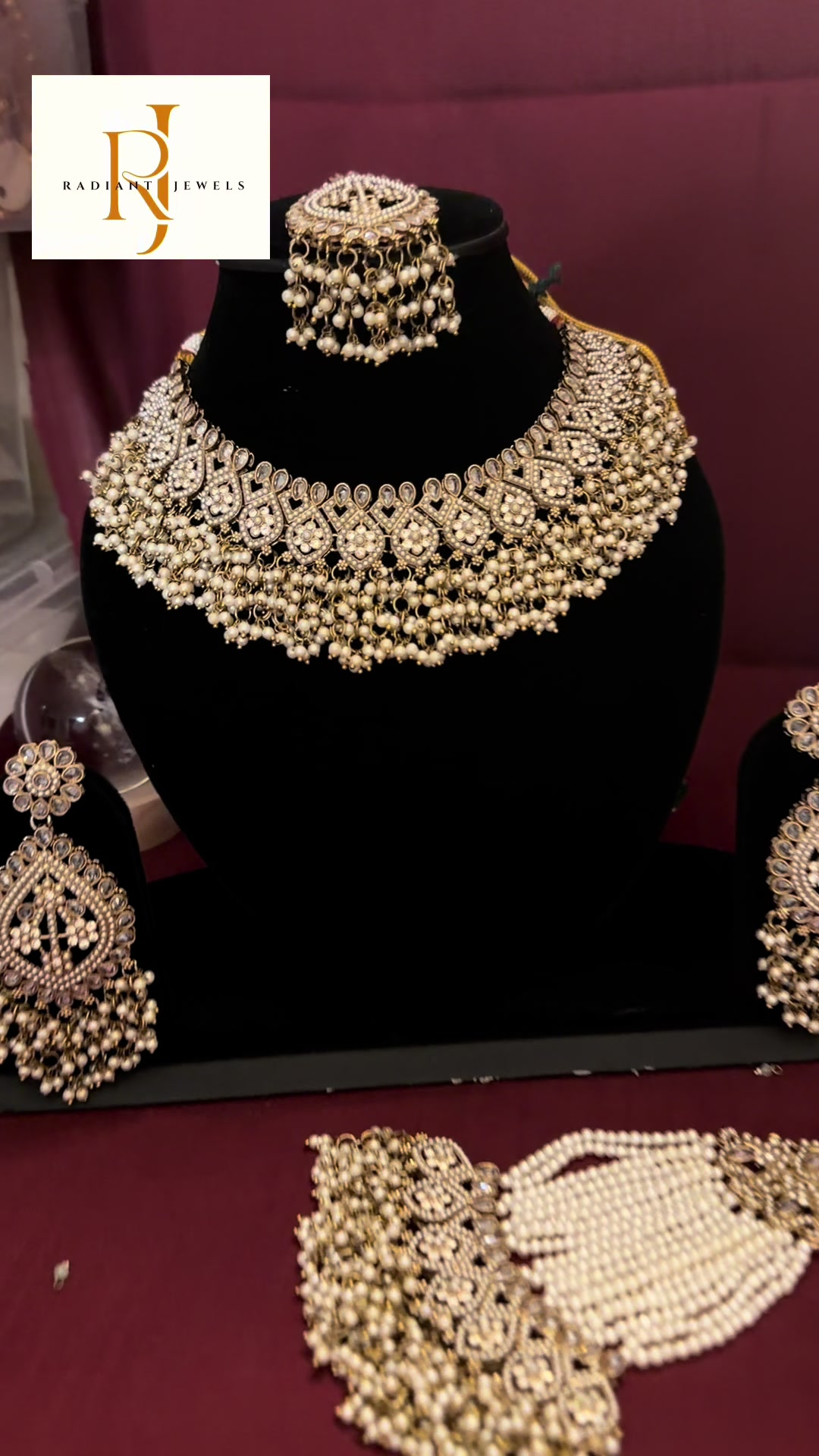 @Famous Radiant Jewels 🇨🇦🍁