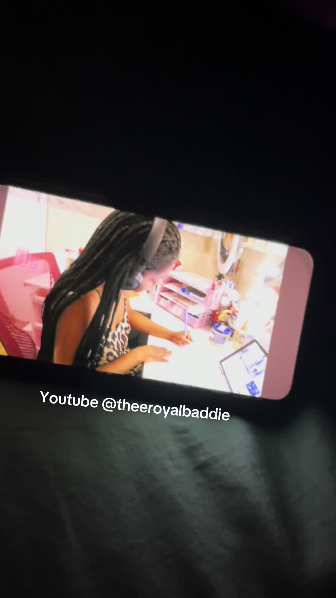 @TheeRoyalBaddie