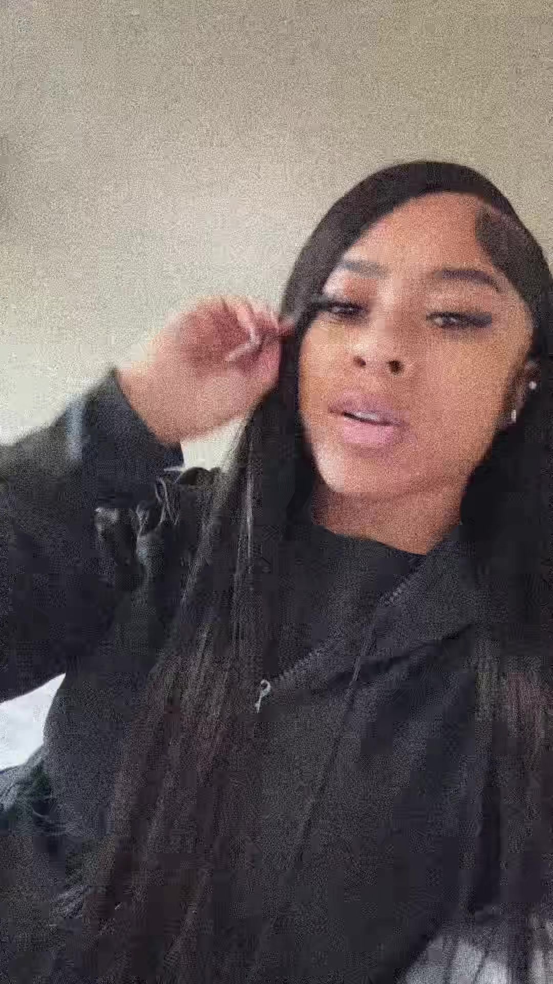 @Mia