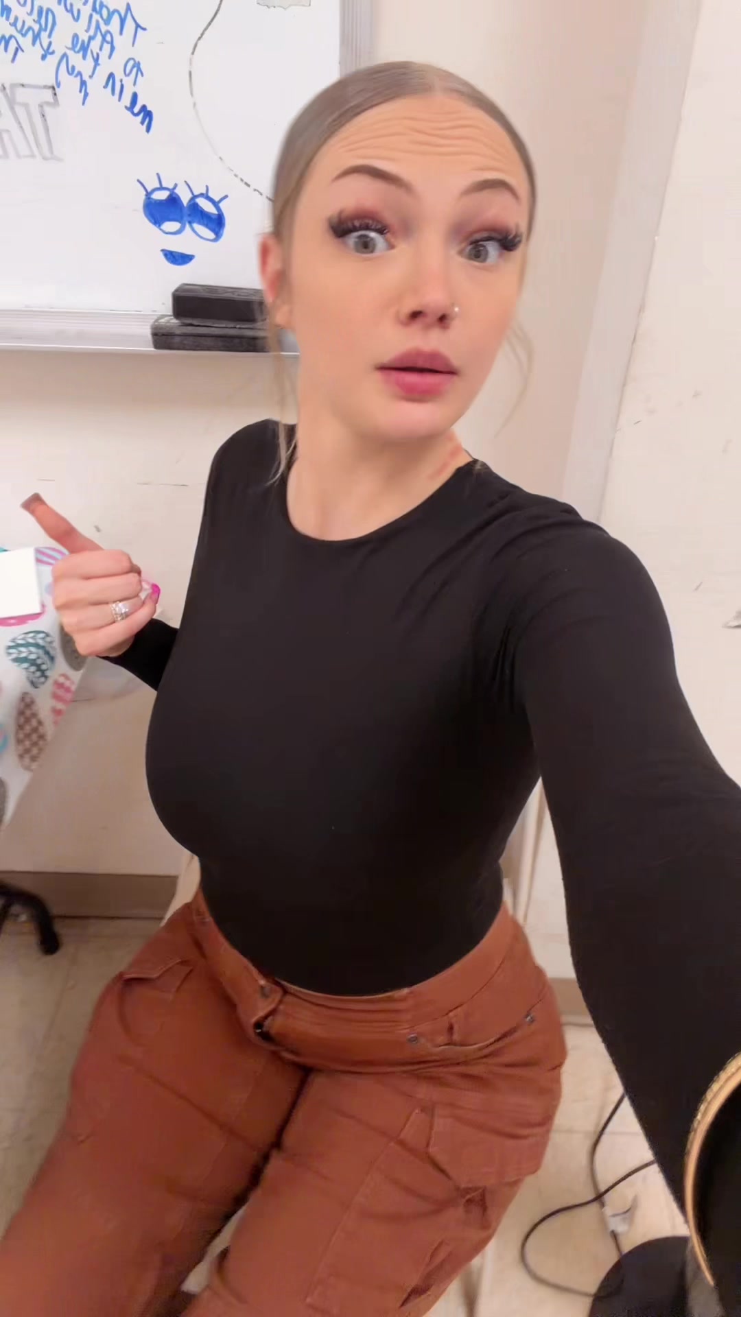 @Carrie 🖕