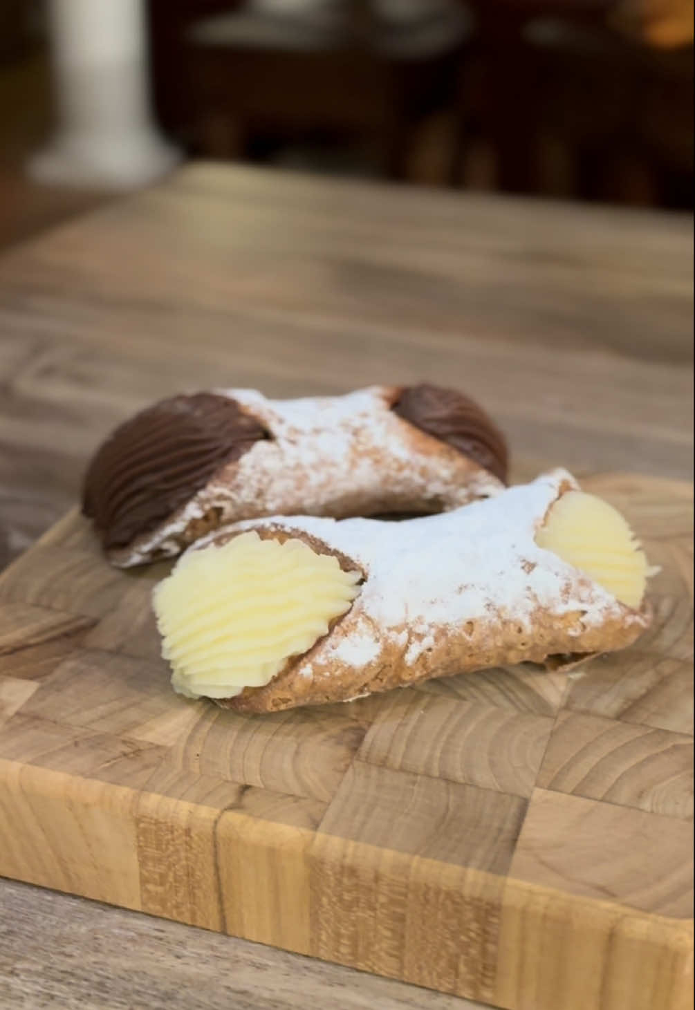 @Lucibellos Italian Pastry Shop