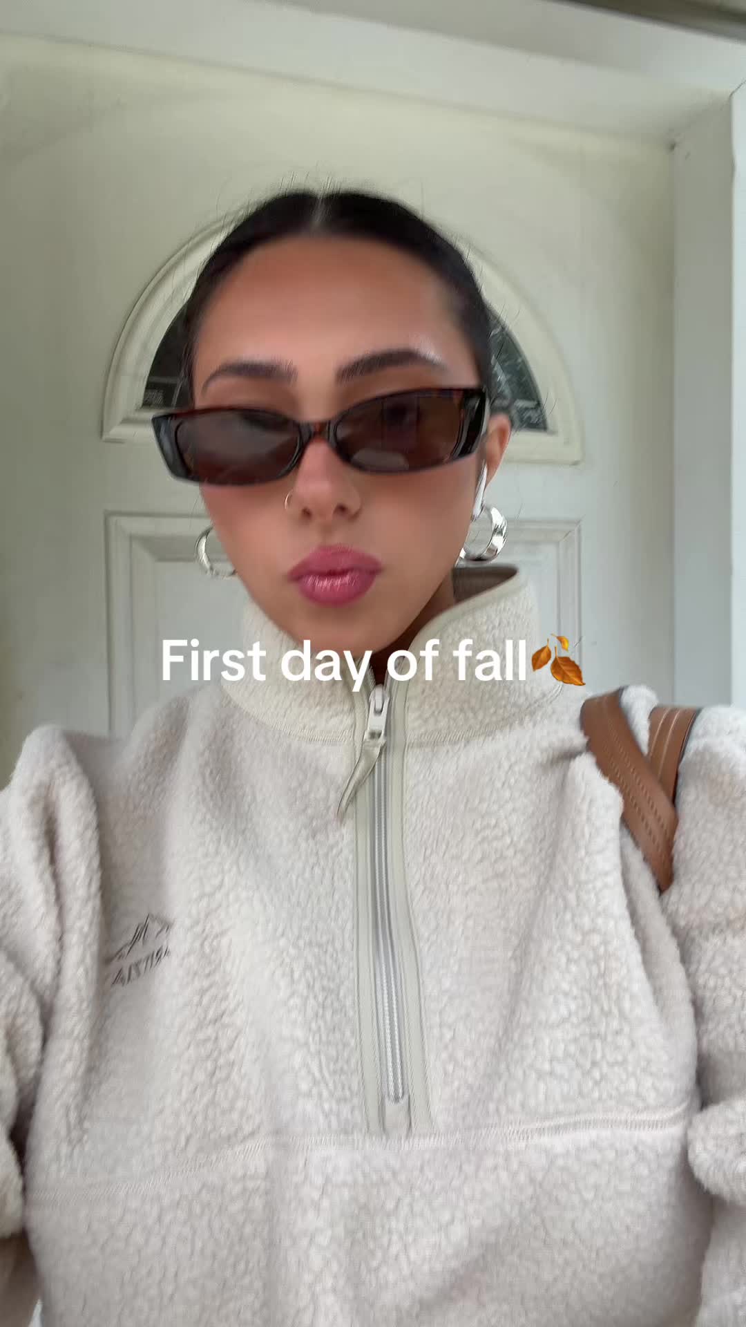 @Bella
