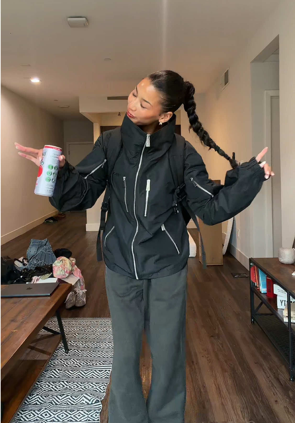 @MIYA PIERRE
