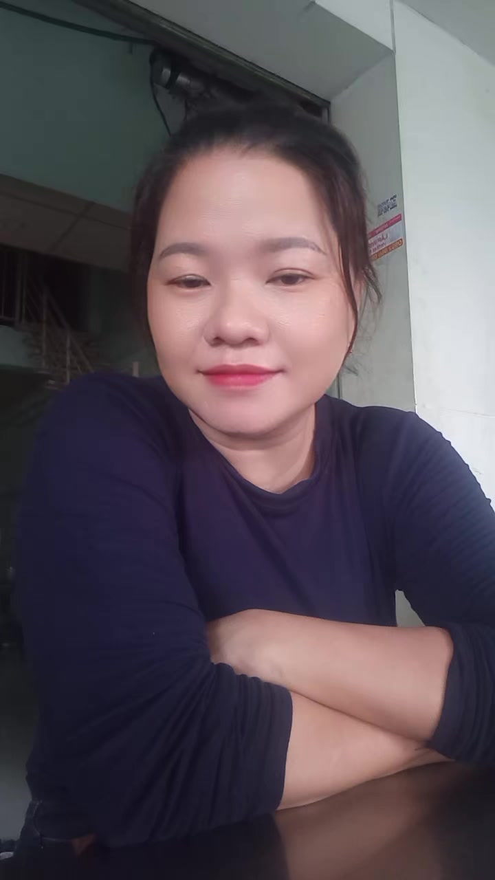 @🌹🎀Thu Thùy 76🎀🌹