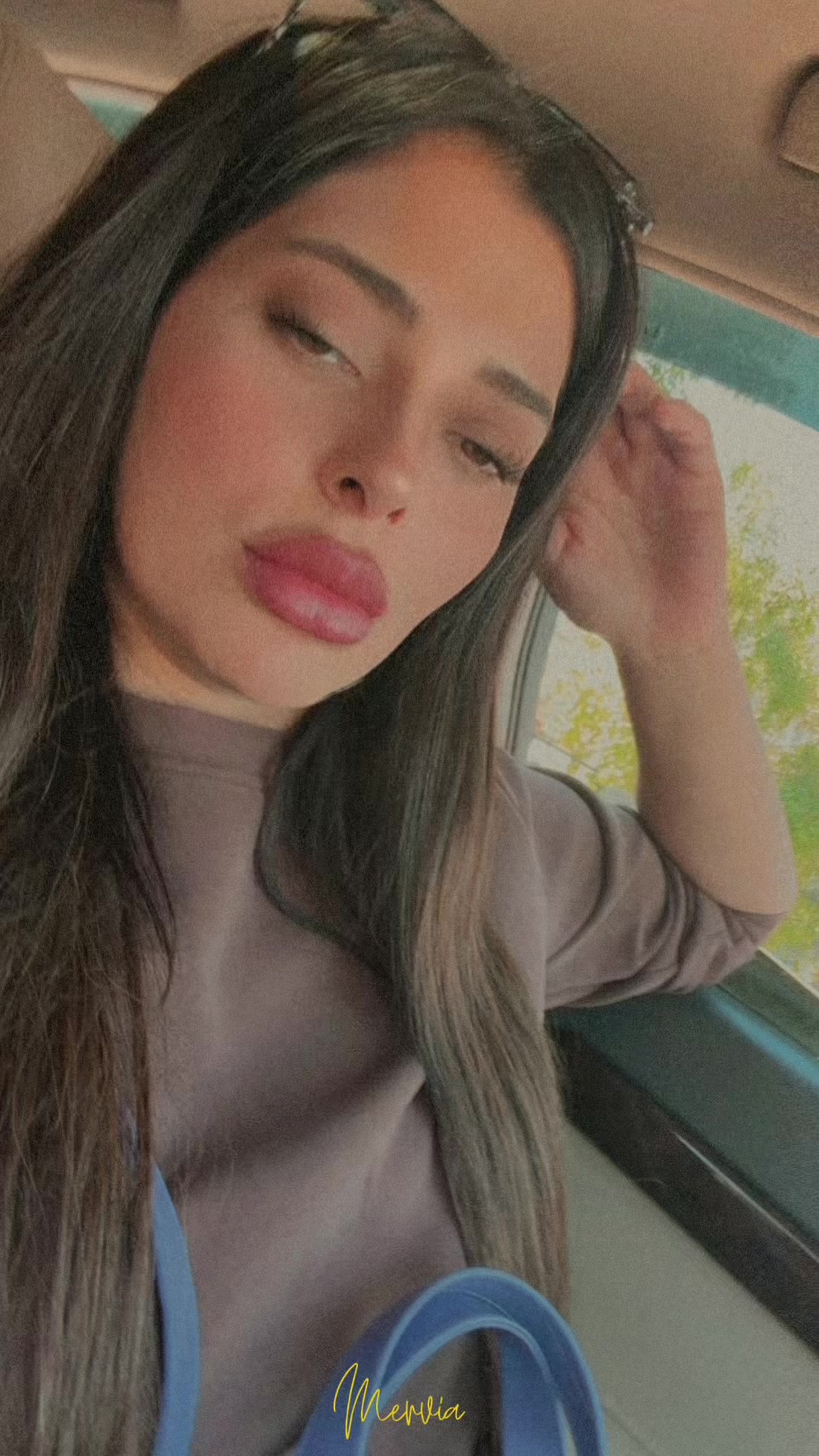 @busracakmak