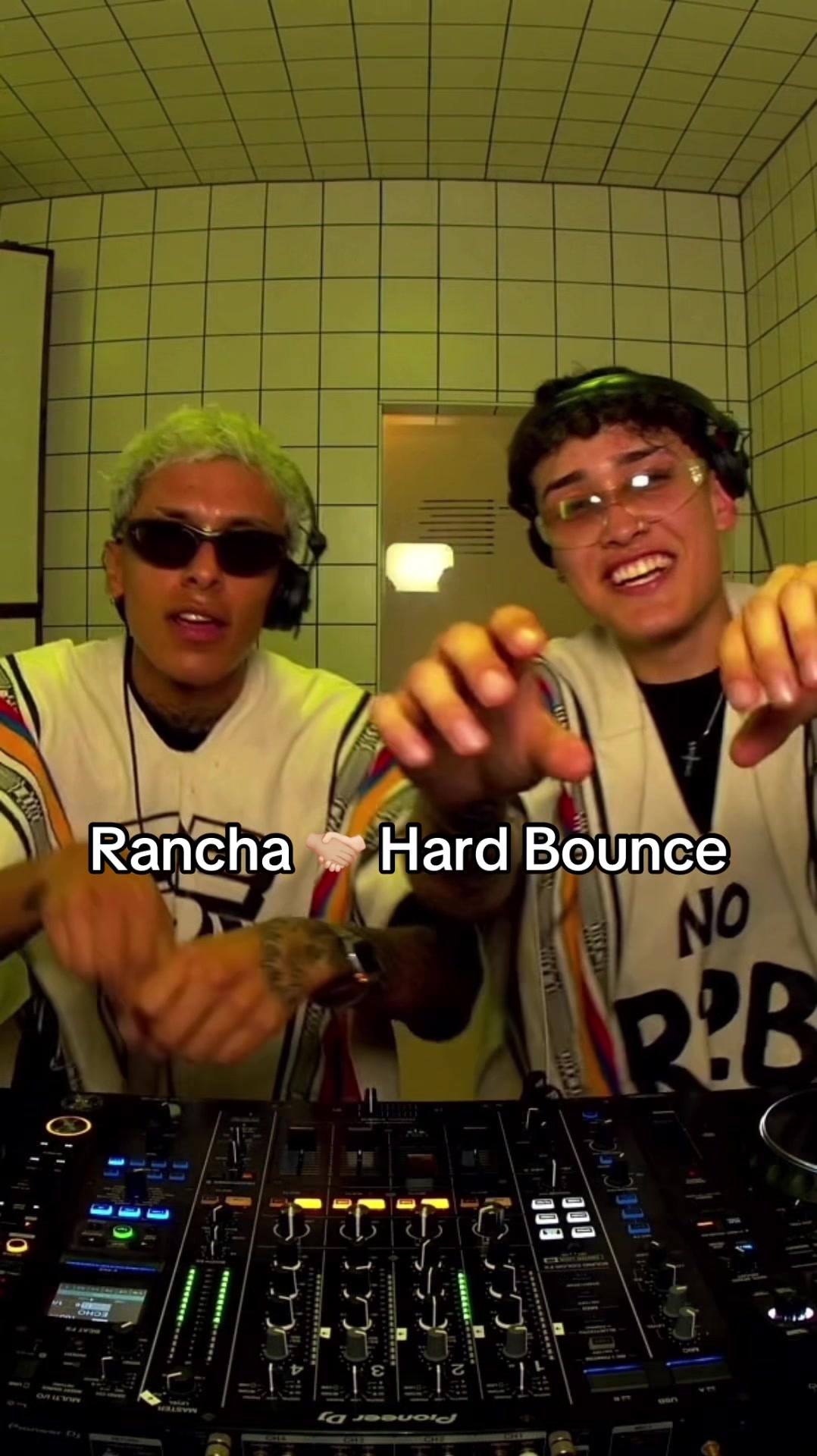 @R2B