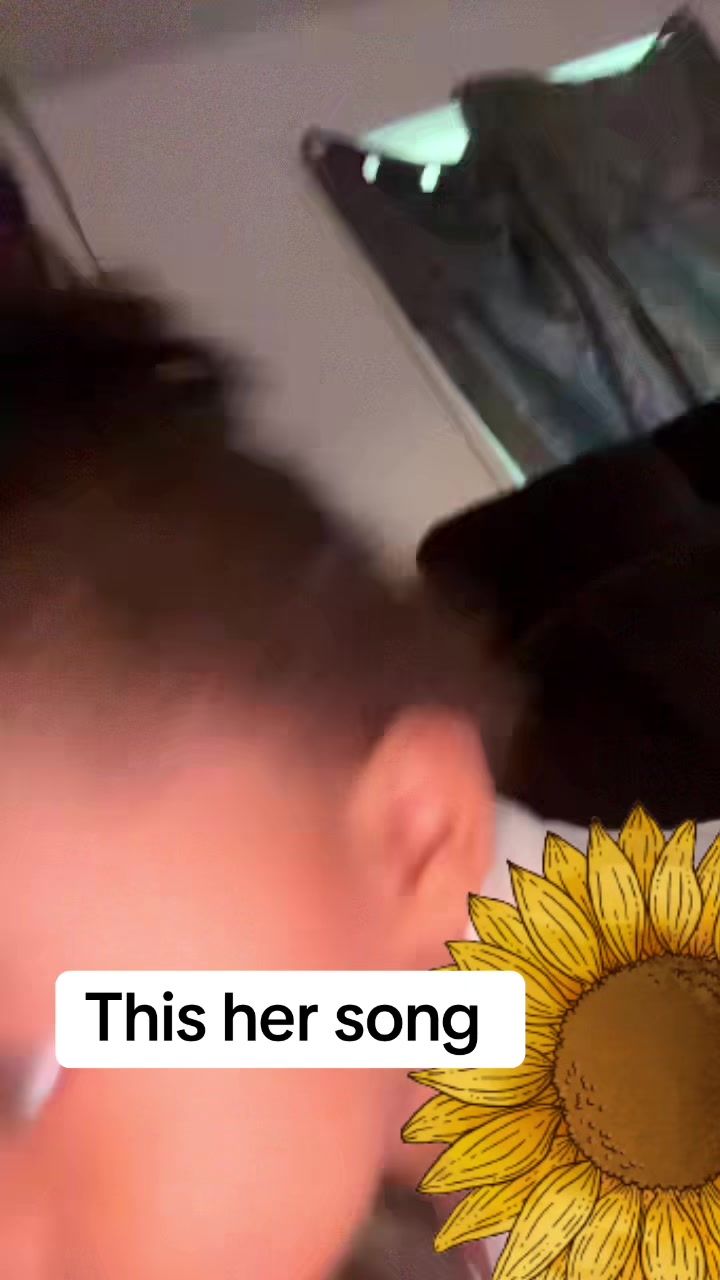 @_.TherealGoddess.K