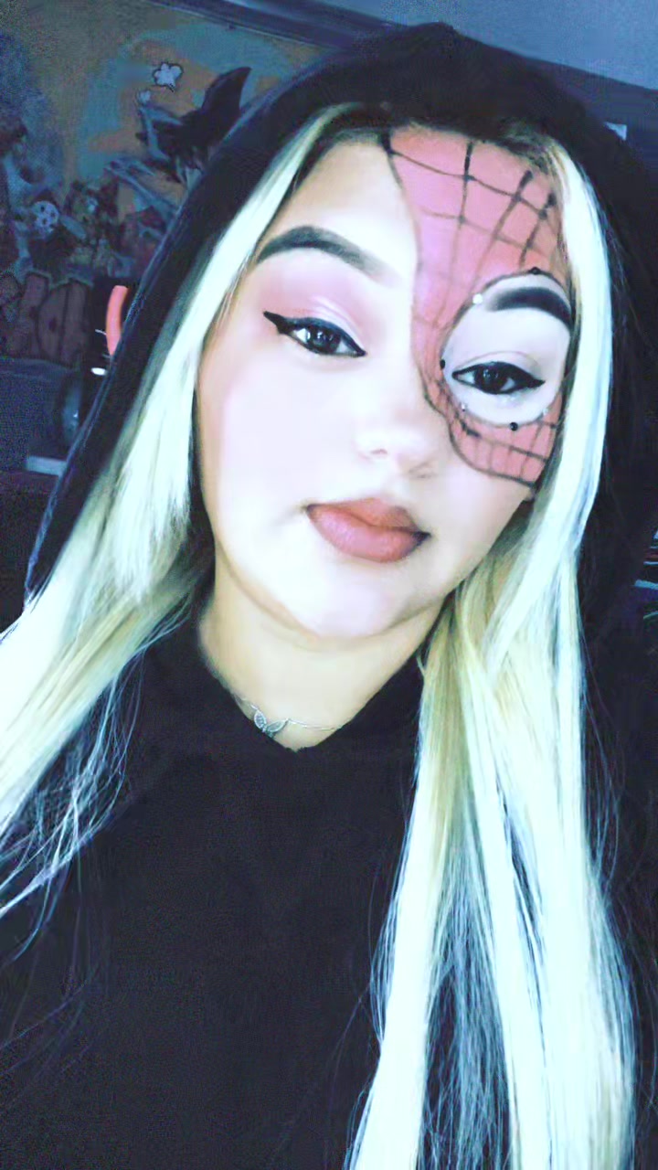 @️Fläqüïtä🖤