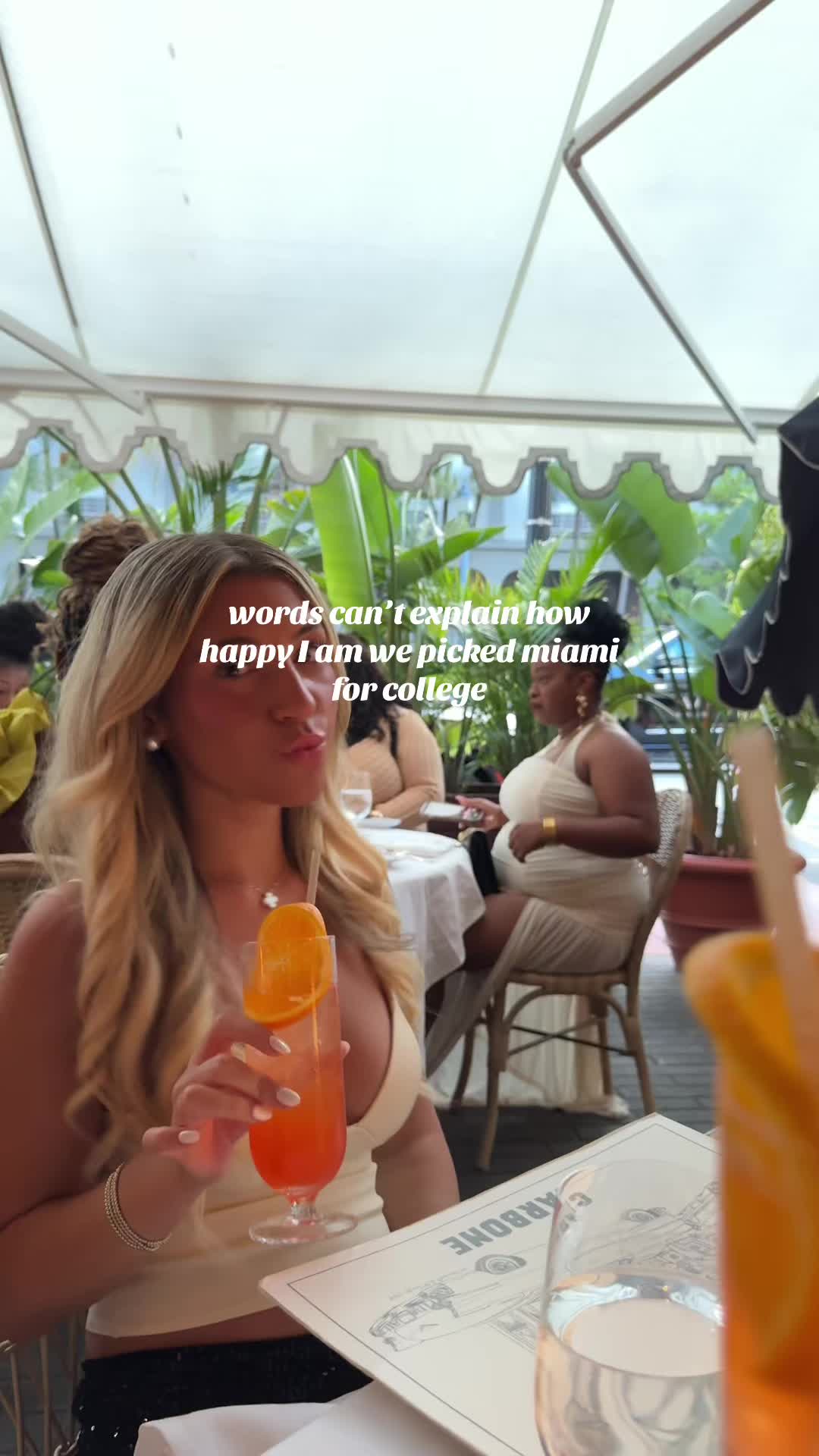 @zoeeeee