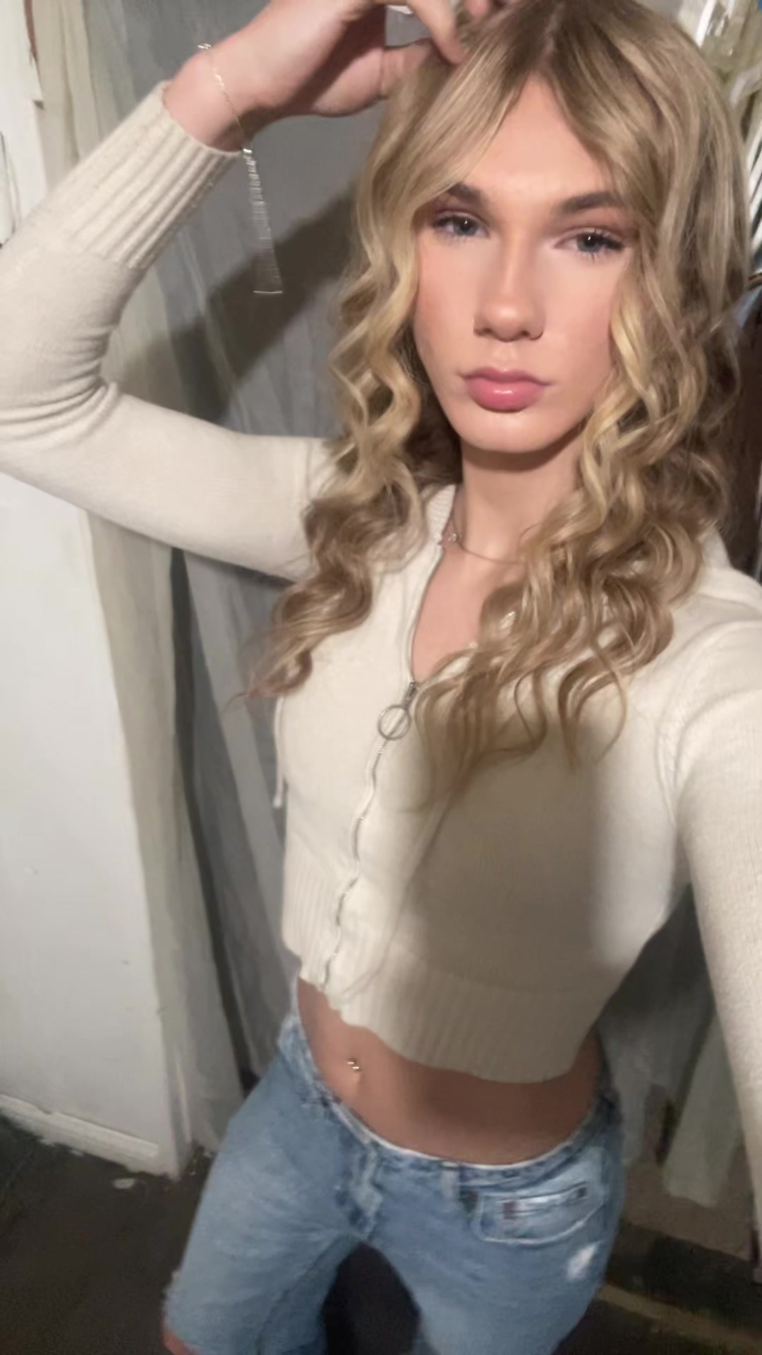 @✨𝓑𝓵𝓸𝓷𝓭𝓲𝓮✨