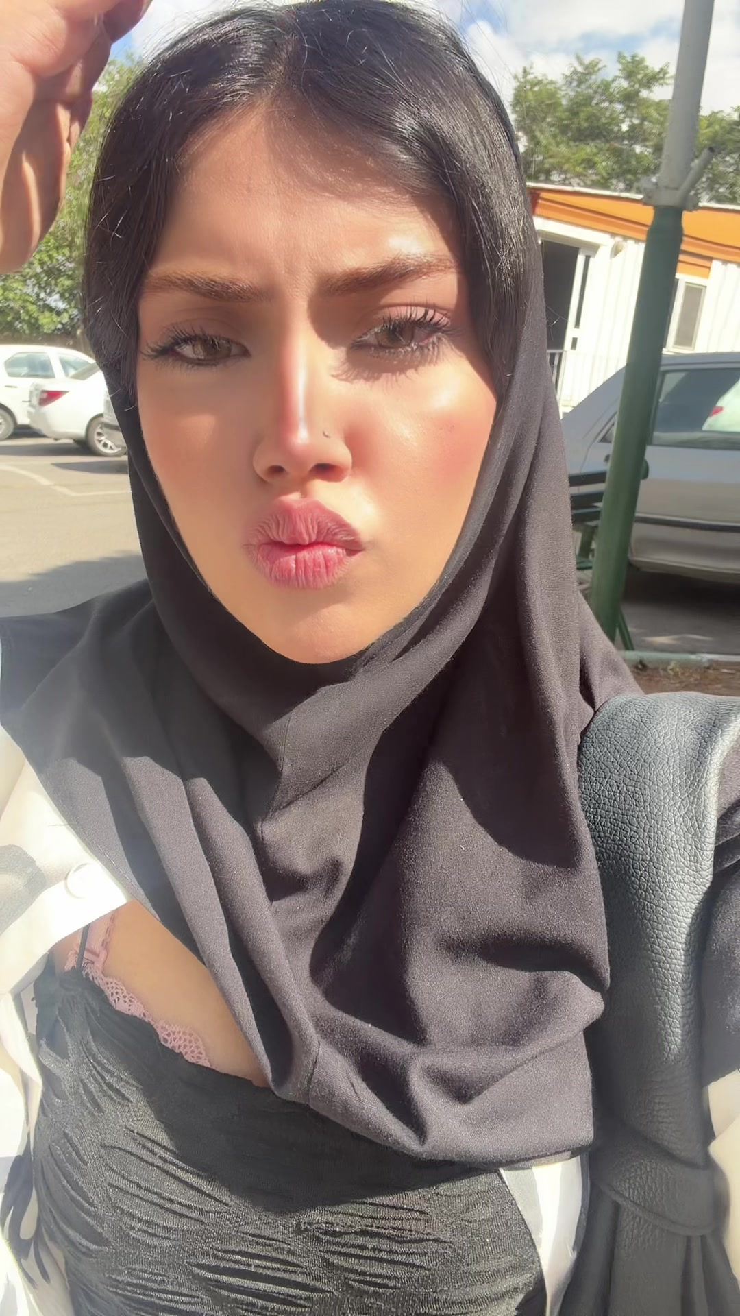 @Mbinafz