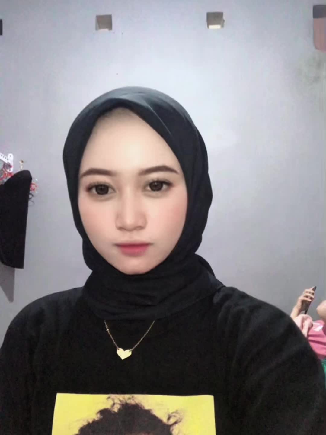 @Putriii