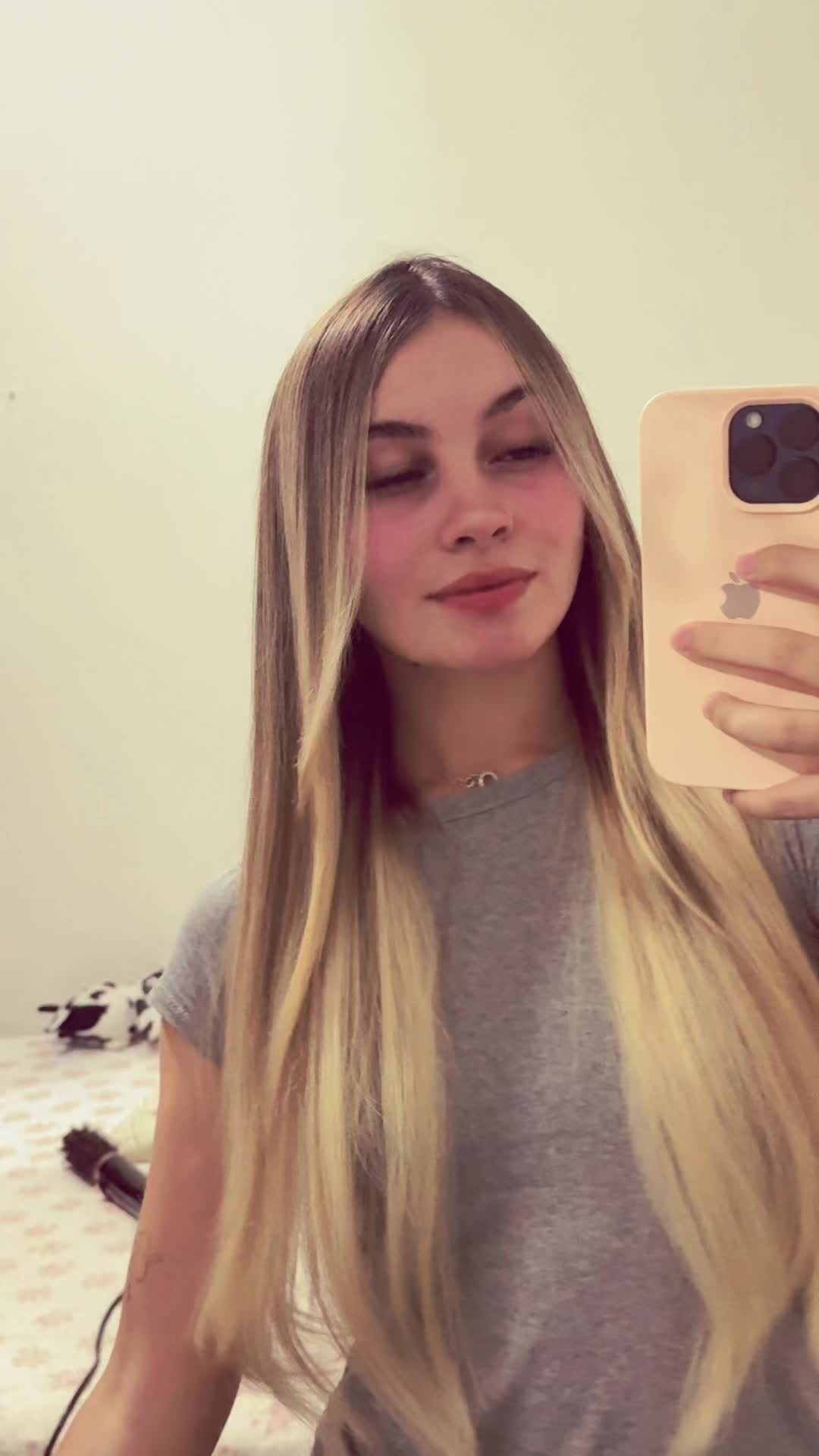 @AnaBazagliaa