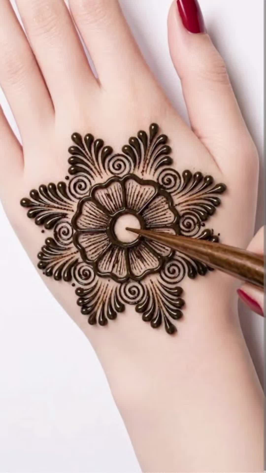 @sadiamehndidesigns 1