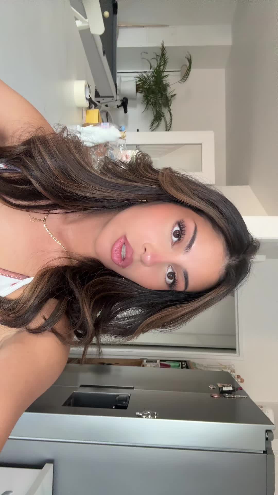 @AnnaLaura