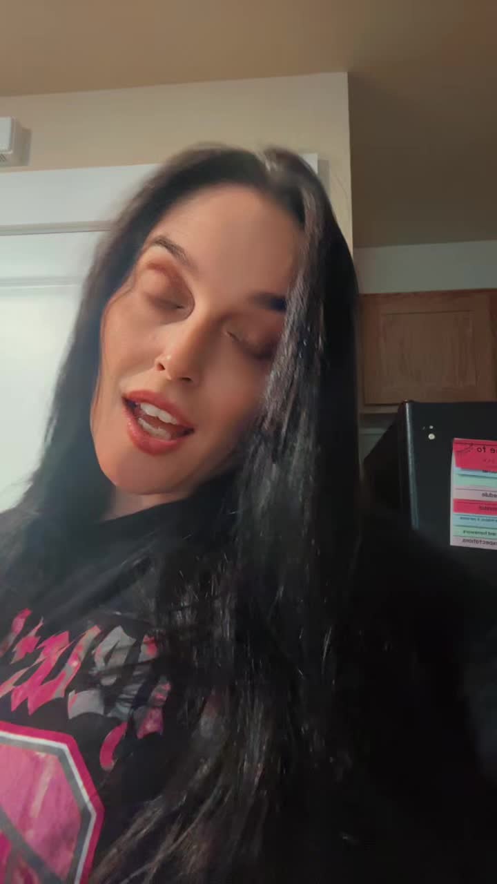 @✨KAYLA LEE✅✔️✨