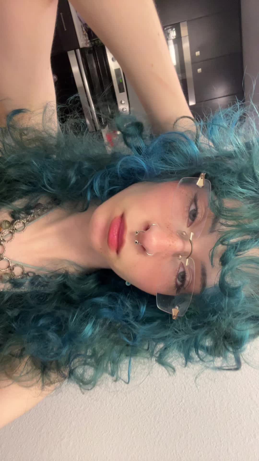 @j