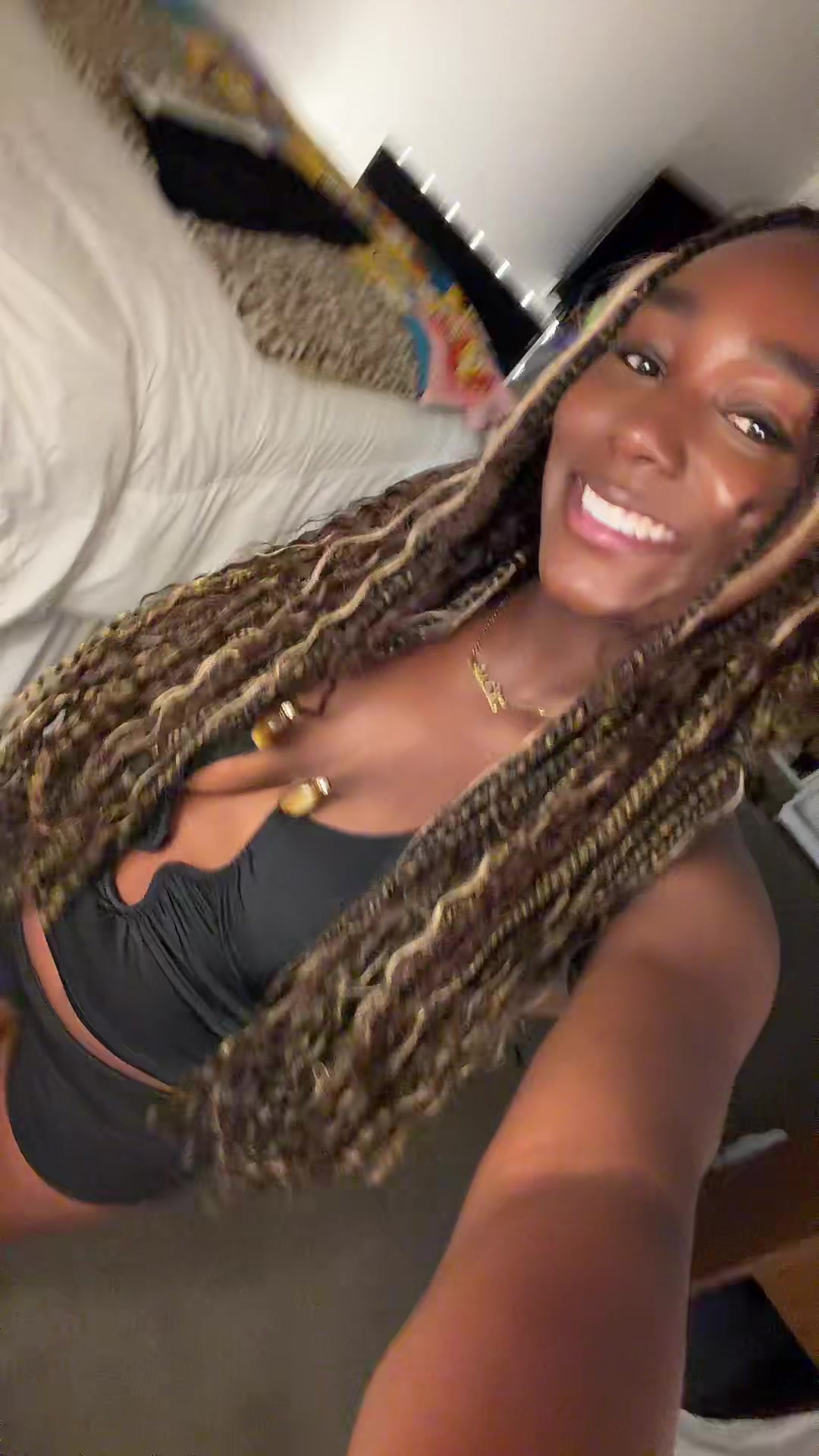 @whoiskirstenmiller