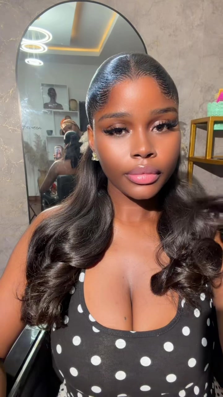 @DebbstheDoll 🫧