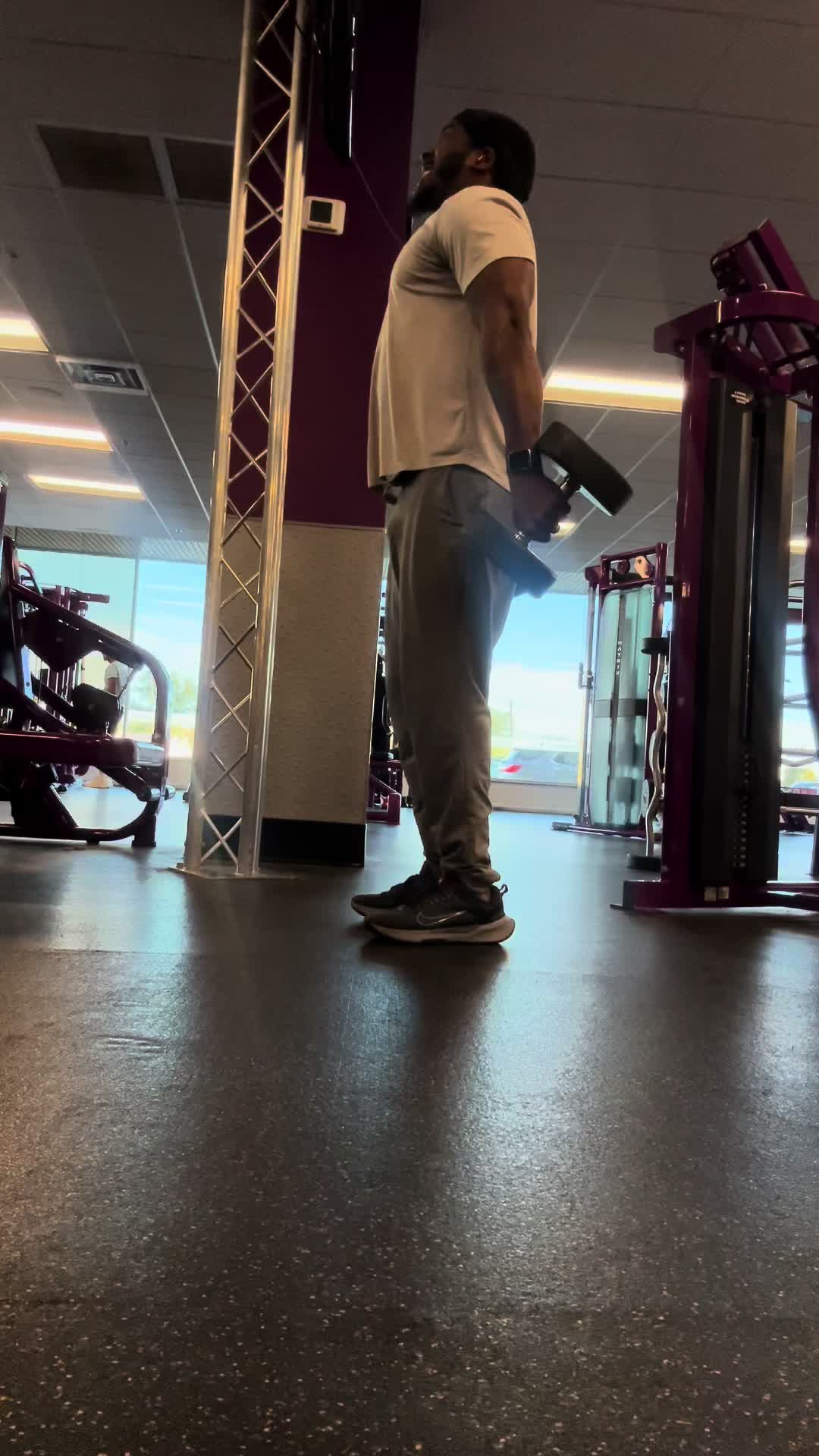 @Randyvfitness