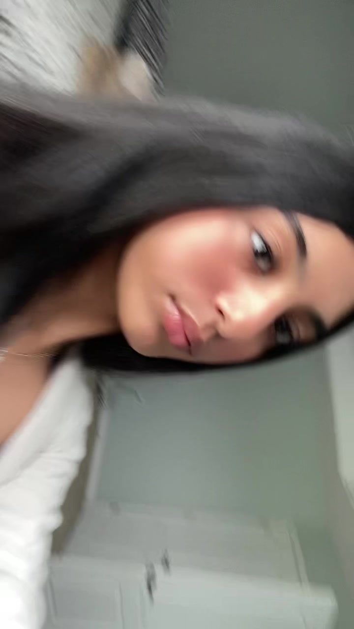 @🐒hrita
