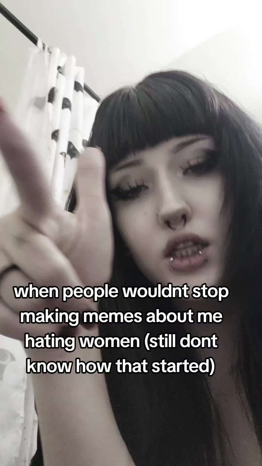 @V4MPY