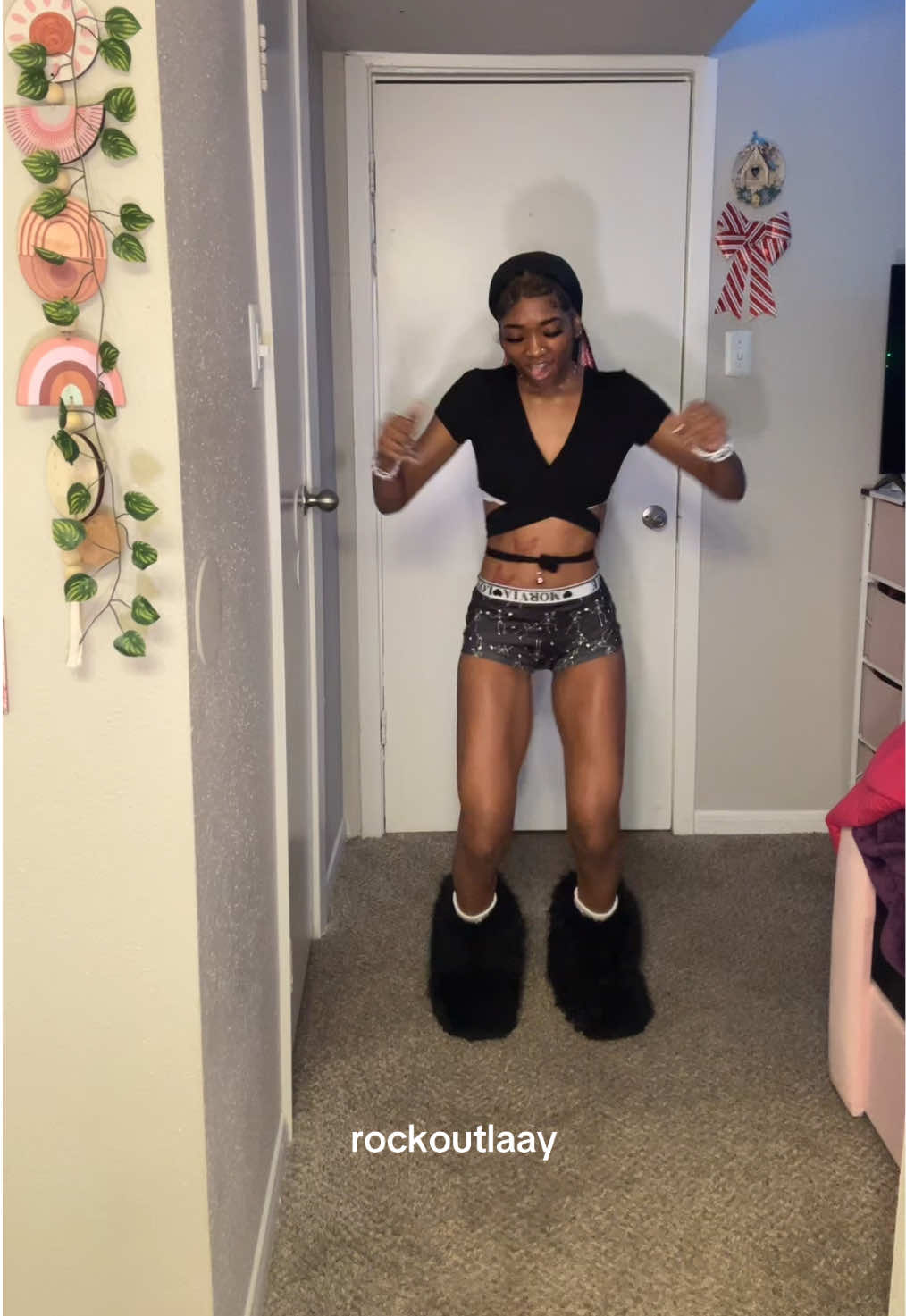@rockoutlaay