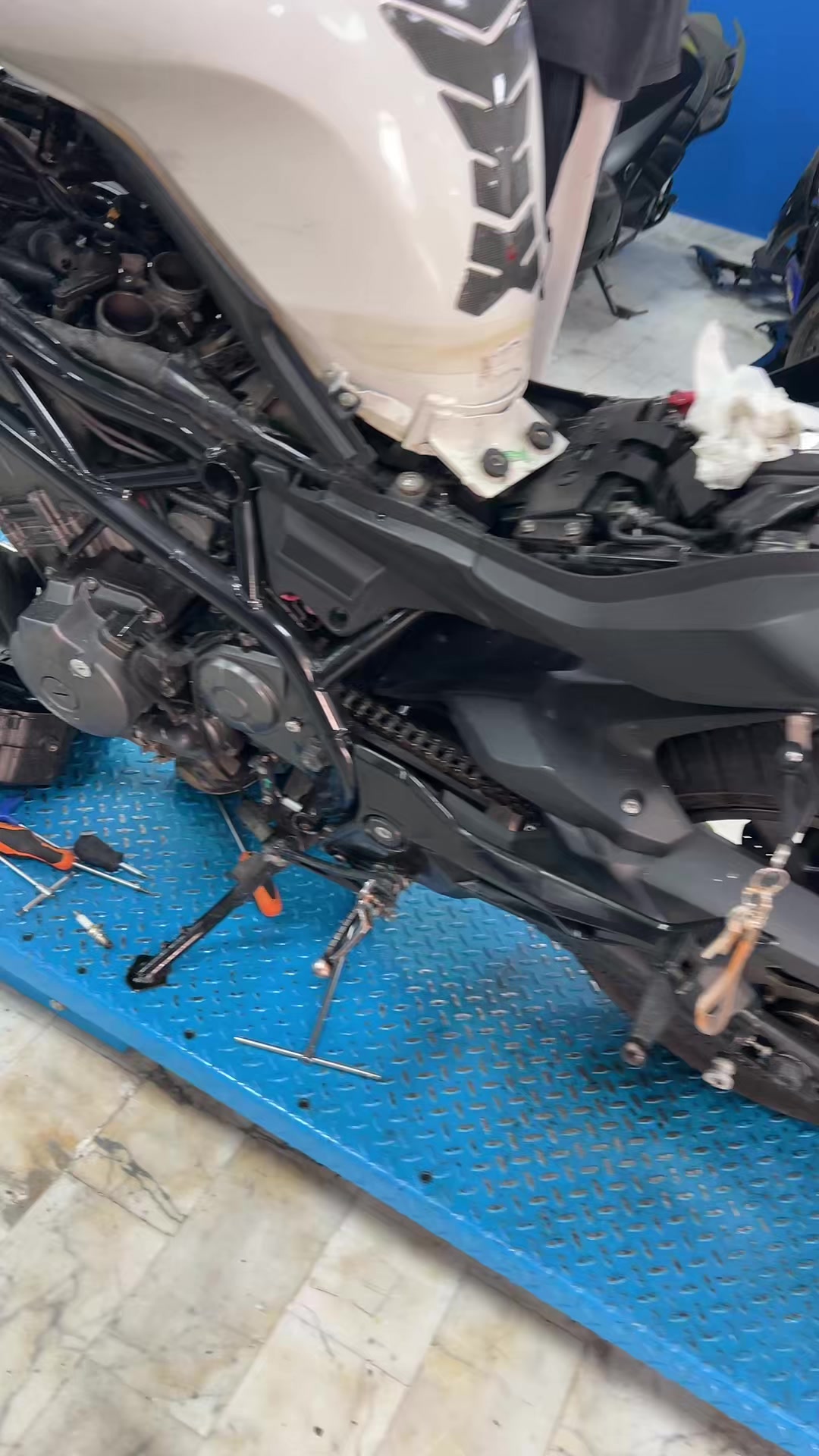 @nellino🏍️