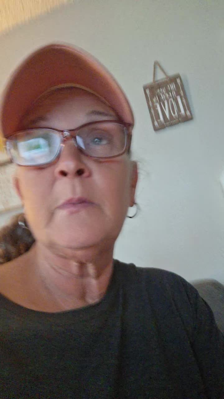 @granny at kitchen table 🎼🎵❌️
