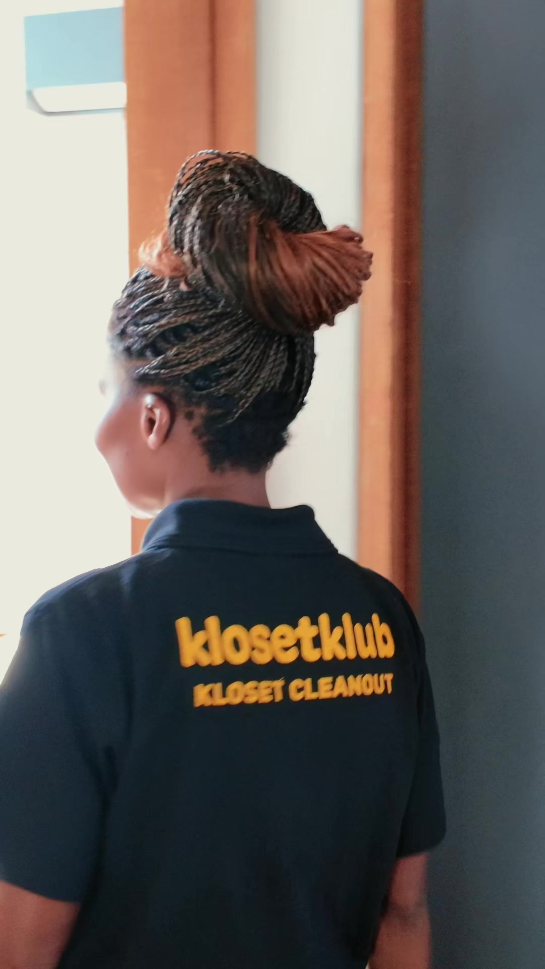 @KLOSET KLUB