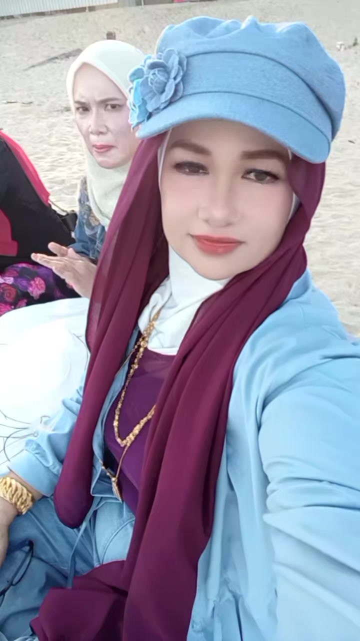 @PUTERI 💛7