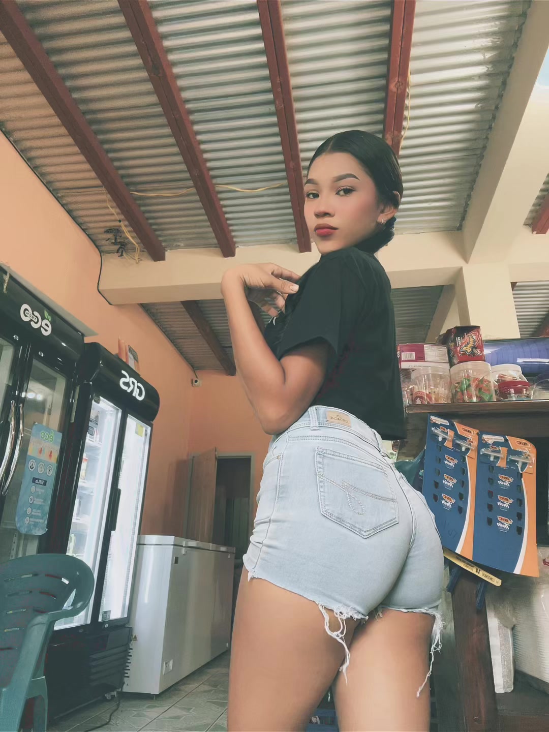 @Evaโ๏ธ