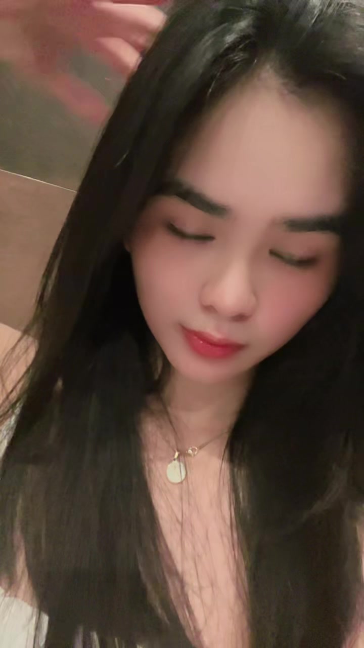 @Esang🧿