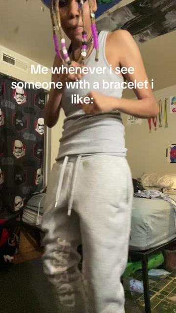@ThatevilLightskinNon-Binary🦇