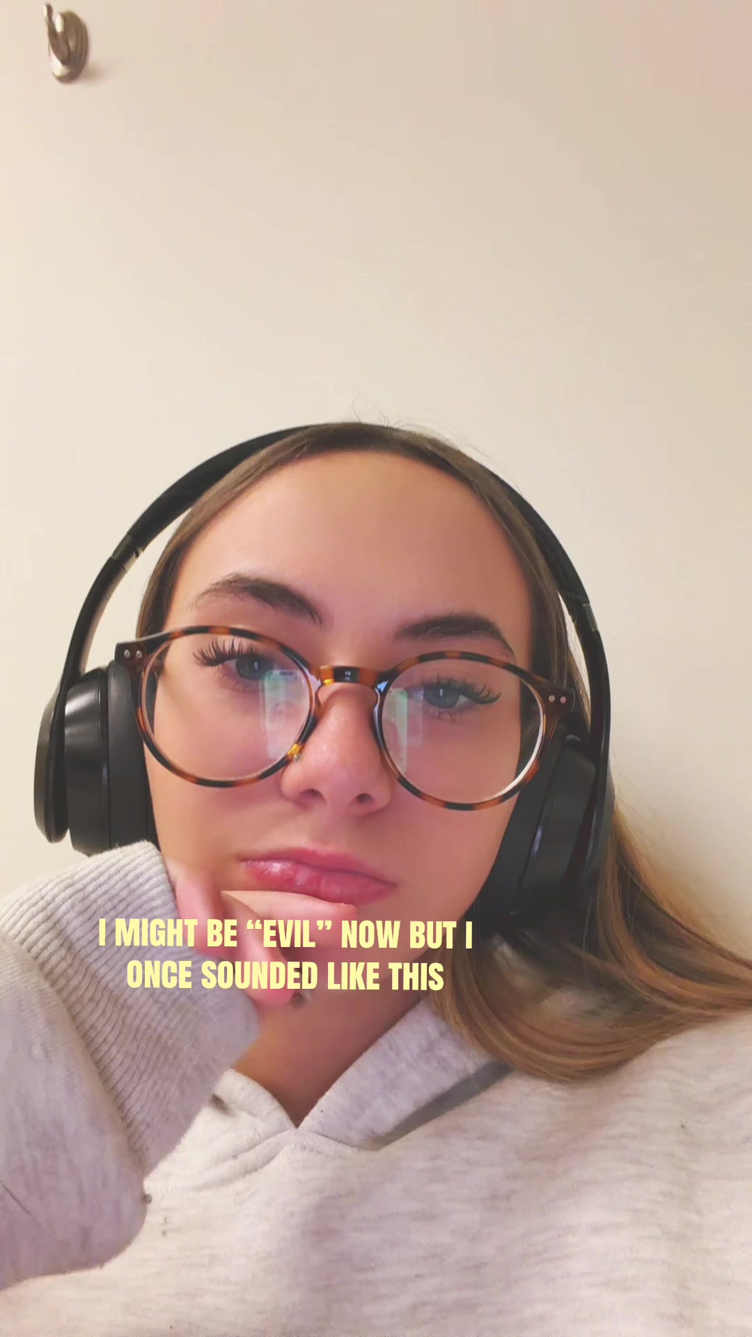 @???